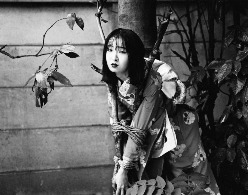 Provocaciones sexuales por Nobuyoshi Araki