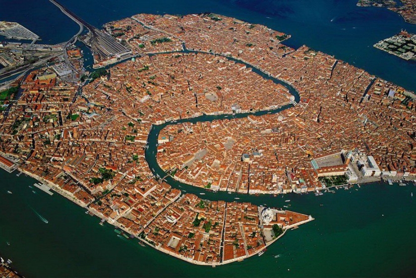 Proyecto fotográfico legendario “La Tierra vista desde el cielo”