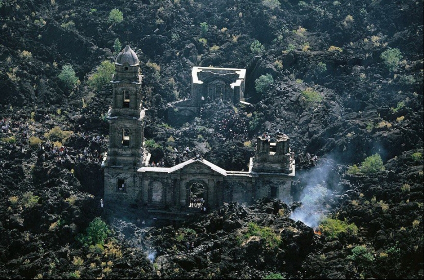 Proyecto fotográfico legendario “La Tierra vista desde el cielo”