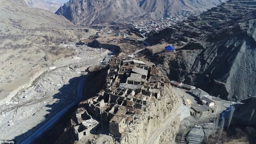 Pueblos fantasmas espeluznantes de Daguestán: fotos y videos de drones