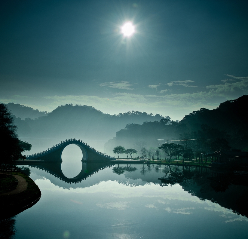 Puente del Cinturón de Jade