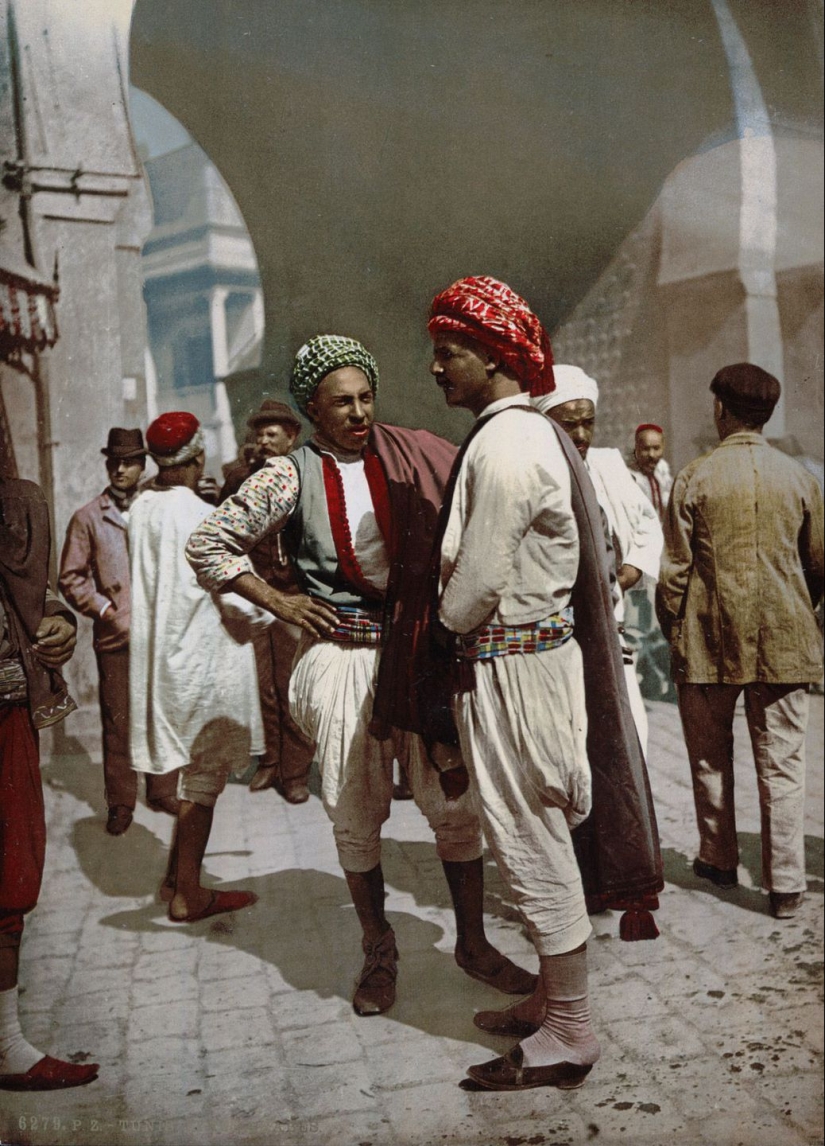 Rare color shots from Tunisia at the turn of the 19th and 20th centuries