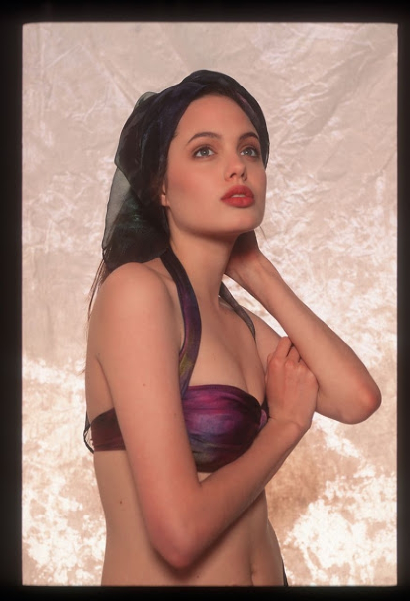 Rare shots from a photo shoot of 16-year-old Angelina Jolie in underwear