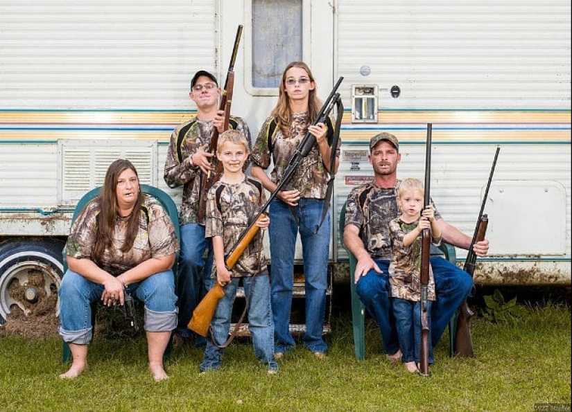 Rednecks: how the white hillbilly of the USA lives