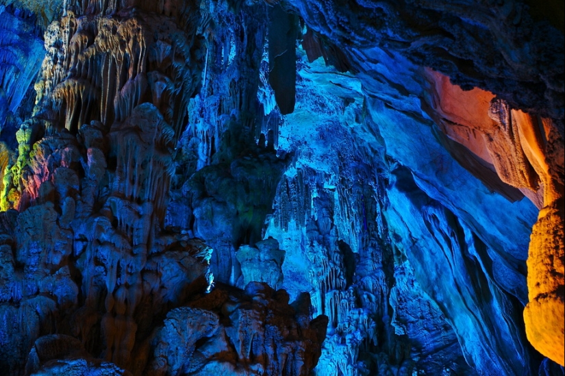 Reed Flute Cave