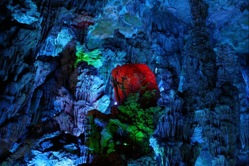 Reed Flute Cave