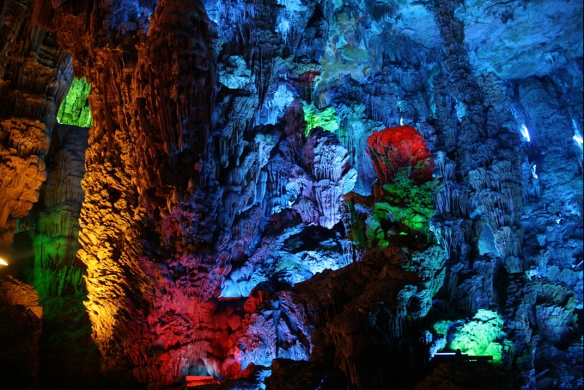 Reed Flute Cave