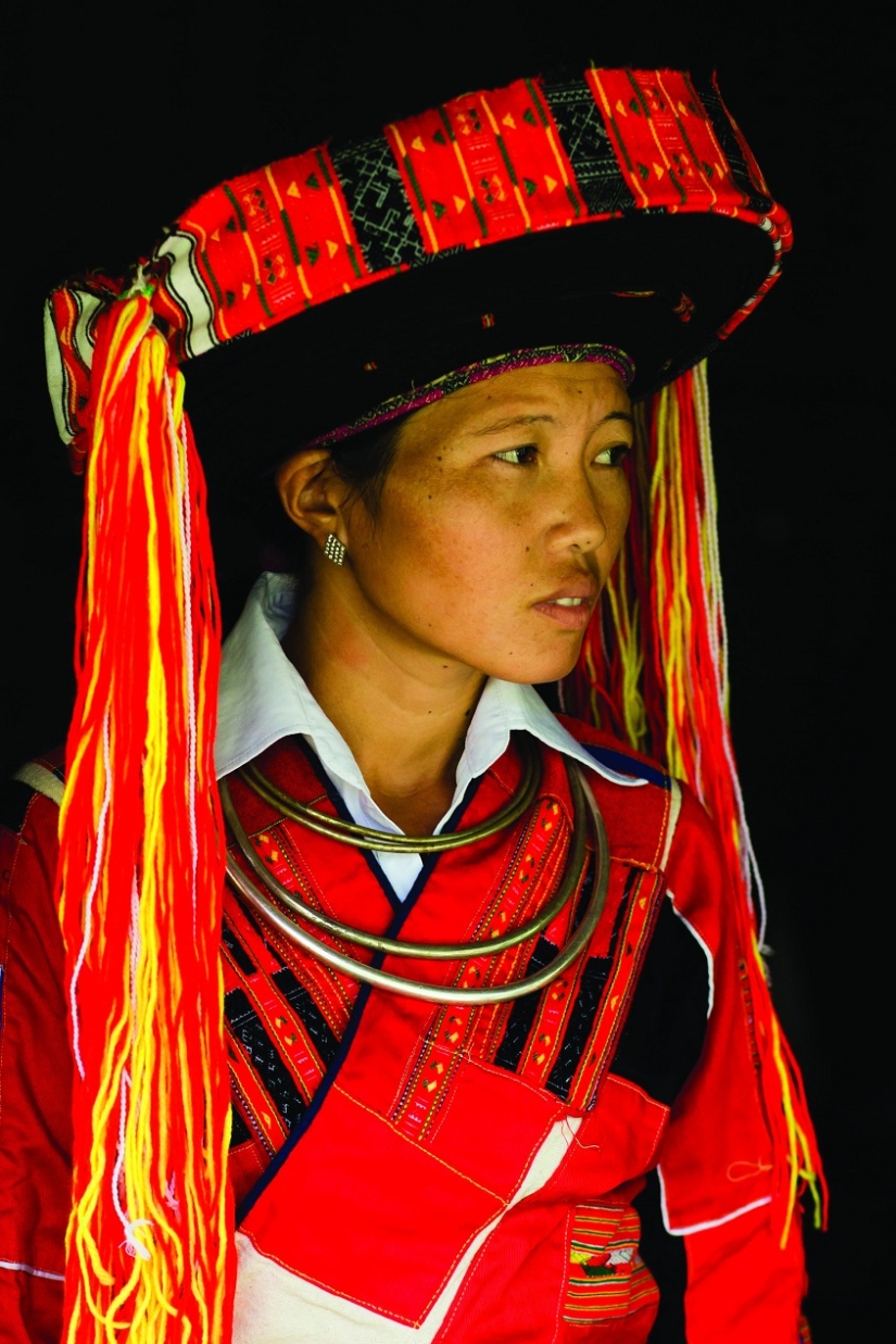 Retratos llamativos de representantes de las tribus del norte de Vietnam