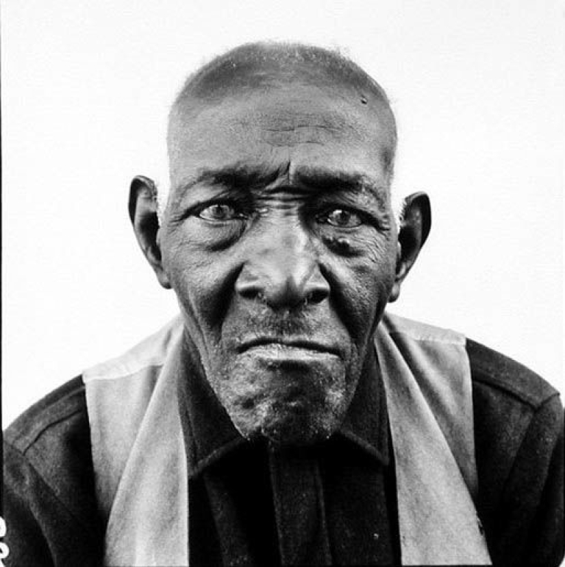 Richard Avedon is a virtuoso of a photo portrait, trusted by the stars