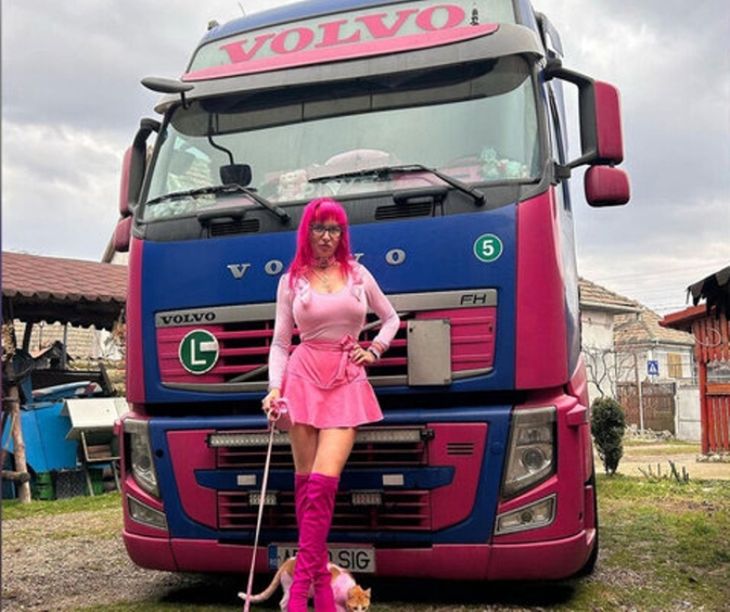 &quot;Romanian Barbie&quot;: Europe&#39;s most unusual truck driver drives a pink truck