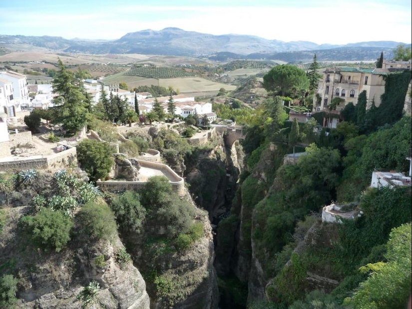 Ronda — la ciudad sobre las rocas y el alma de Andalucía