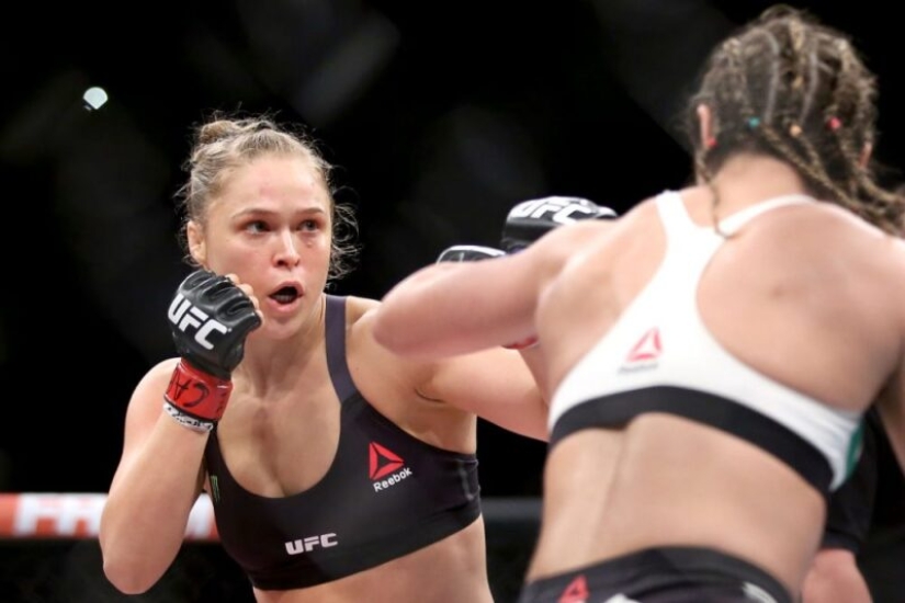 Ronda Rousey-Luchador de MMA, luchador, granjero y una belleza