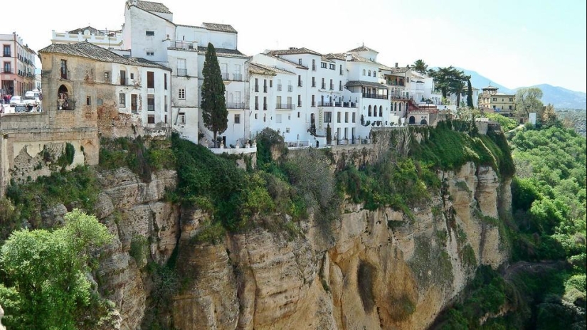 Ronda — the city on the rocks and the soul of Andalusia