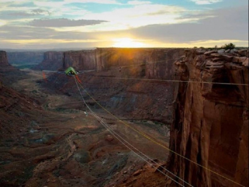 Sí, para durar la noche: cómo duermen los escaladores en las montañas