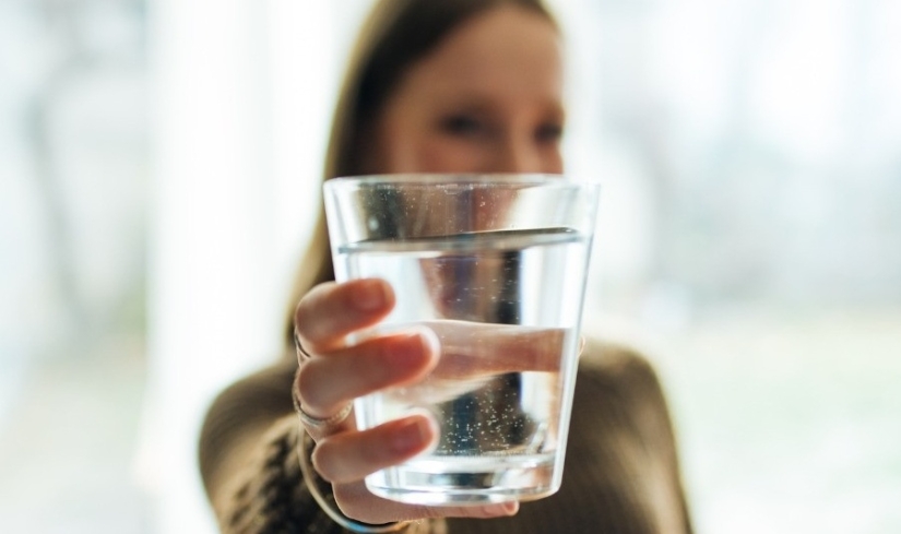 Scientists have proven that drinking water is just as pleasant for the brain as sex and delicious food