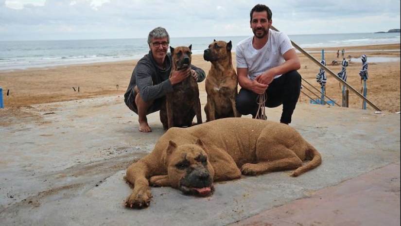 Sculptor Andoni Bastarrica and his amazing but short-lived sand creations