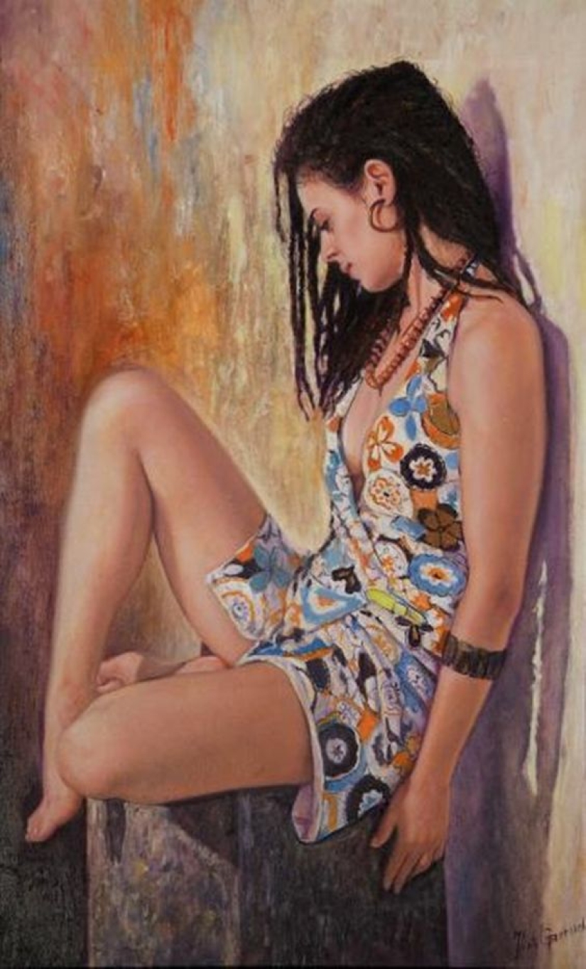 Sensual paintings by artist Hanto Garrucho