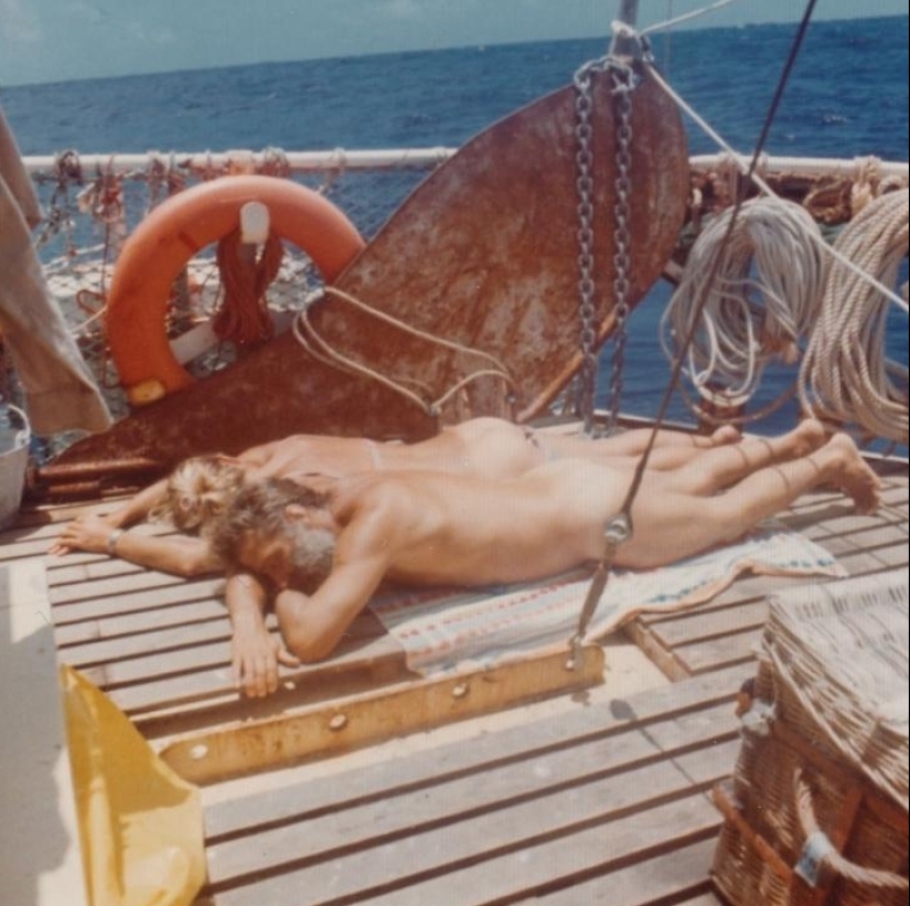 “Sex raft” is an experiment by an anthropologist who wanted to prove the cruelty of people, but could not