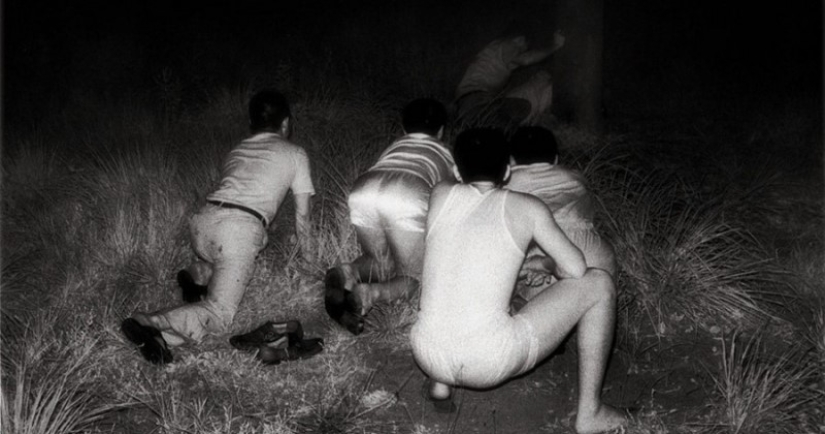 Sexo en la ciudad: fotos de Kohei Yoshiyuki tomadas en parques nocturnos de Tokio