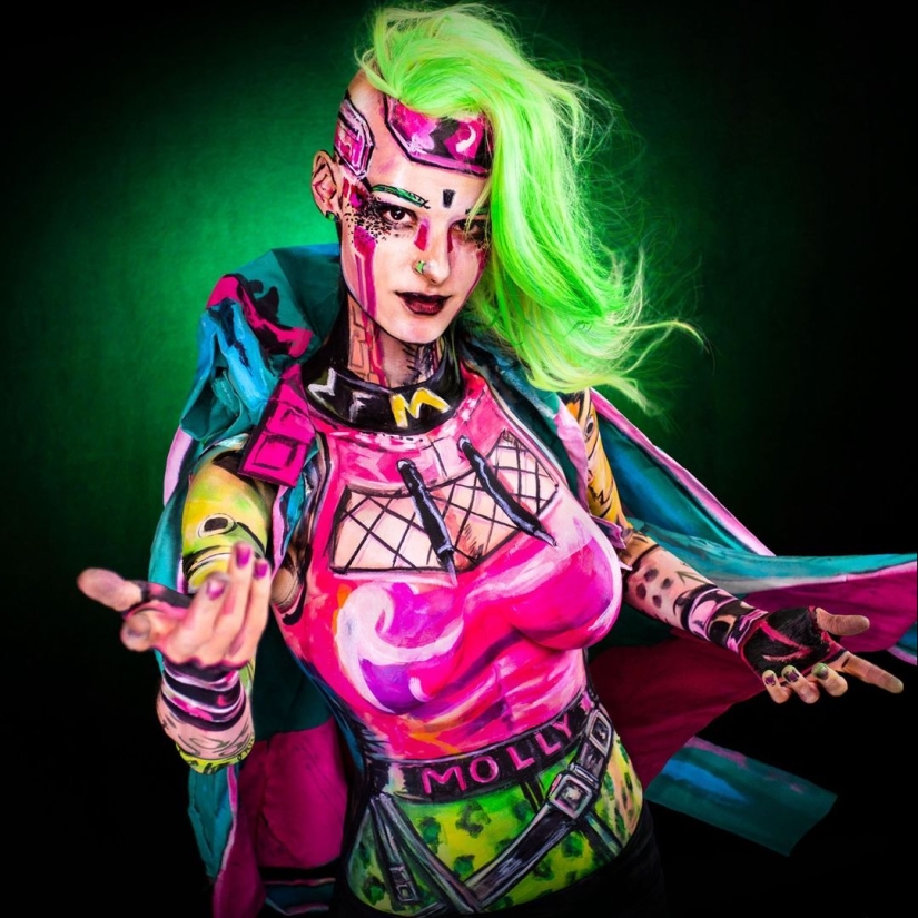 Sexy Kay Pike takes body art to a whole new level