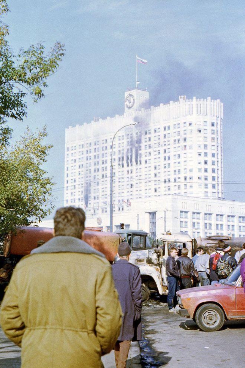 Shooting of the House of Soviets on October 4, 1993