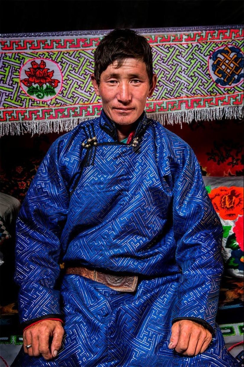 "Siberia in faces": the indigenous Siberian peoples in the work of Alexander Khimushin