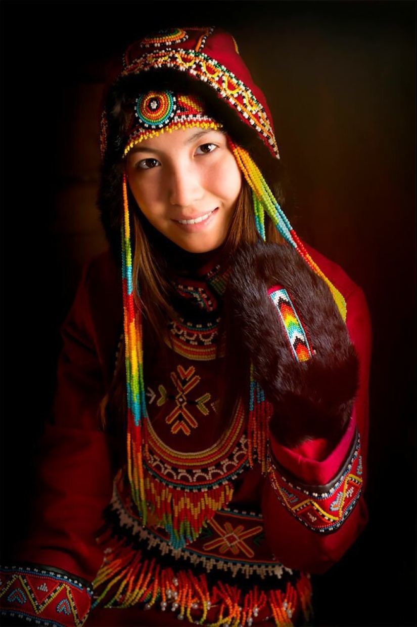 "Siberia in faces": the indigenous Siberian peoples in the work of Alexander Khimushin