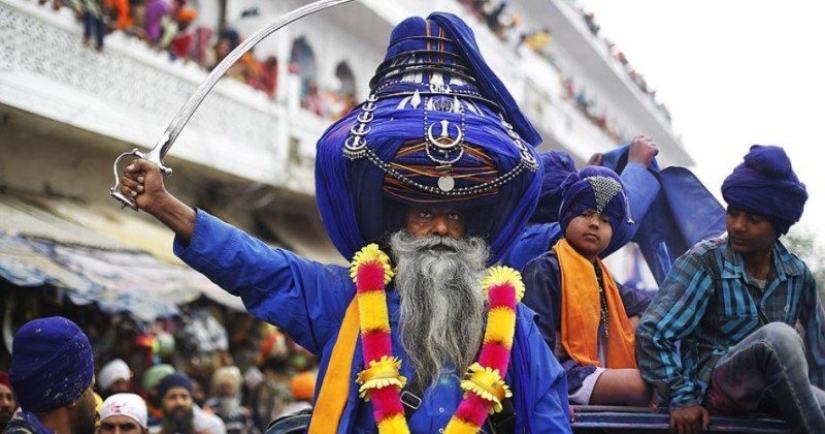 Sikhs-gente de paz, viviendo por el bien de la guerra