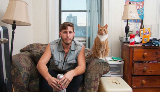 Single men and their cats