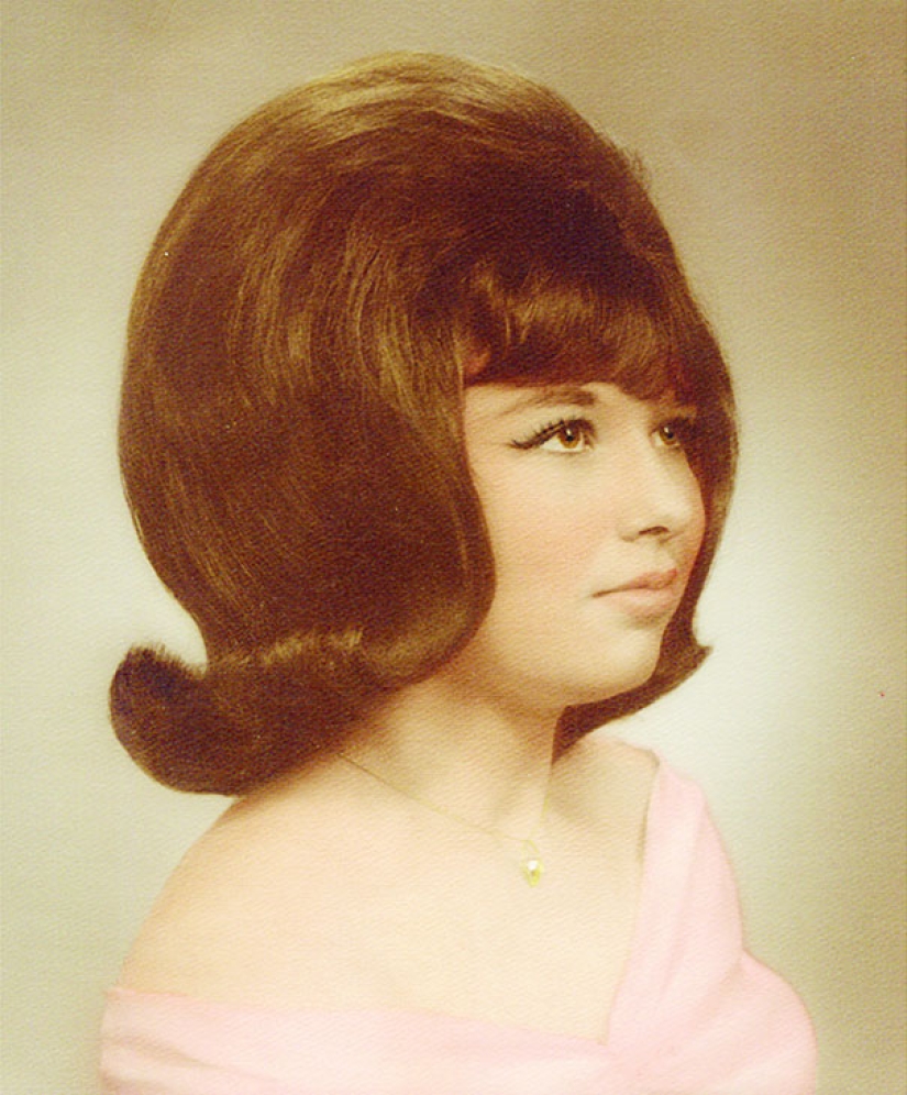 Size matters: oh, these women's hairstyles of the 60s