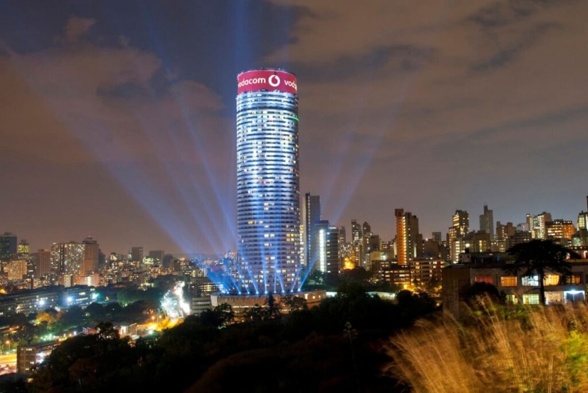 Skyscraper-well Ponte City Apartments: the highest and most problematic in Africa