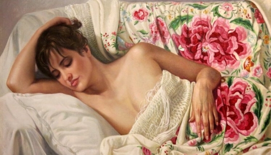 Sleepy temptation in the works of the Spanish portraitist Soledad Fernandez