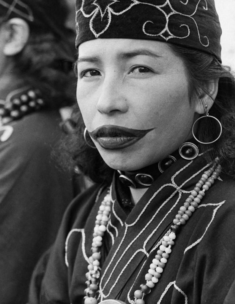 Smiles of Ainu women