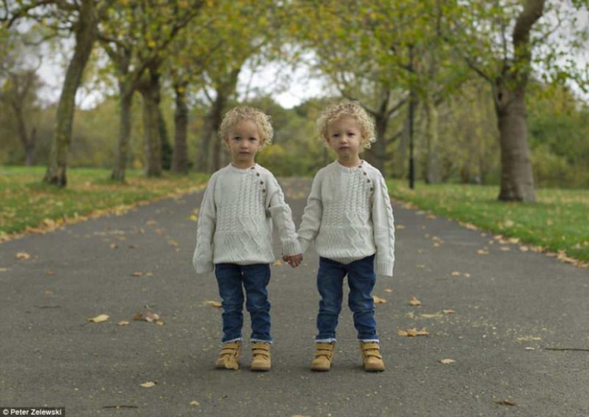 So similar, but so different: 20 incredible portraits of twins