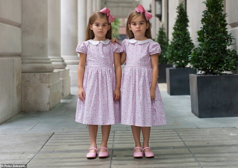 So similar, but so different: 20 incredible portraits of twins