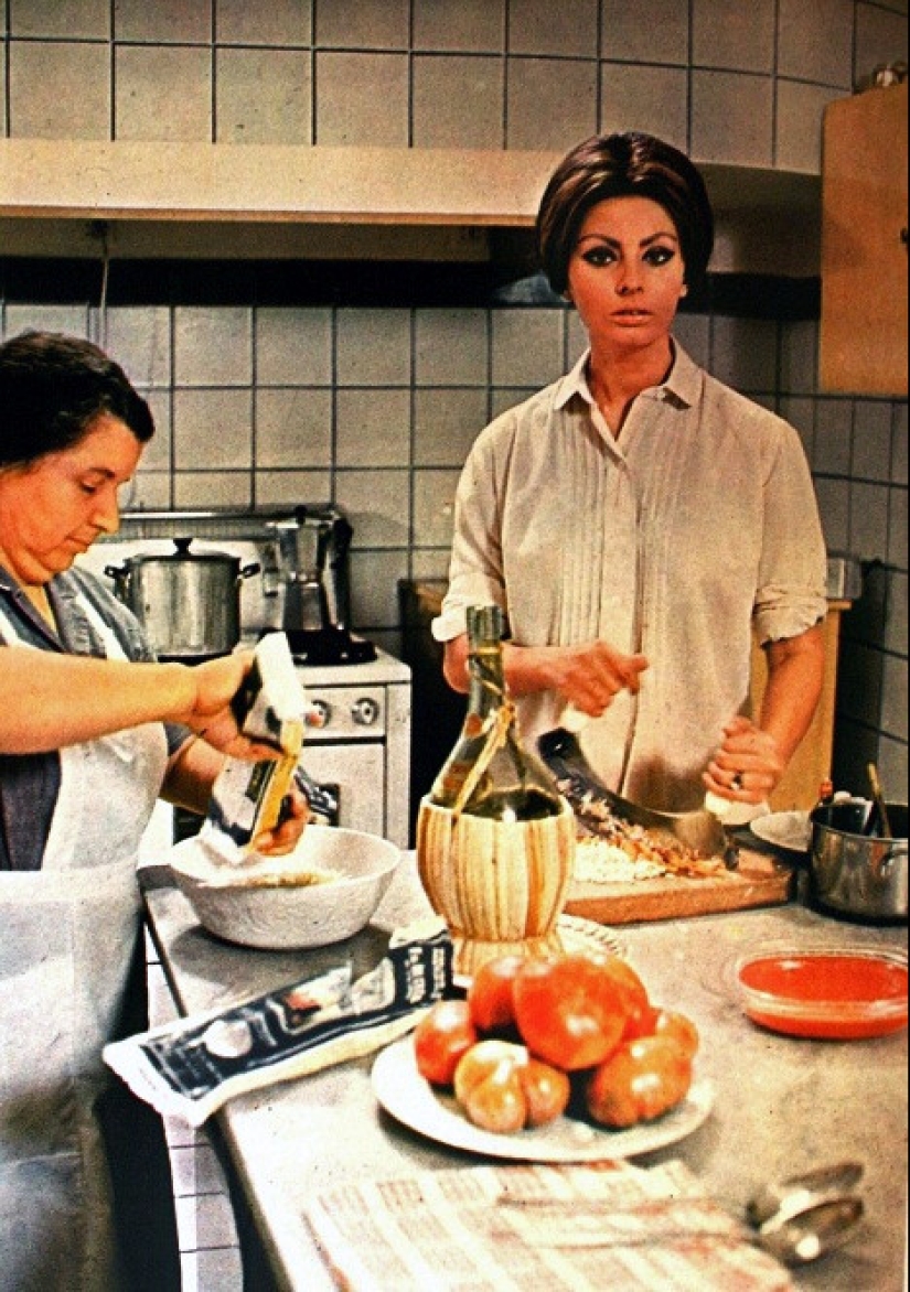 Sophia Loren and her cookbooks