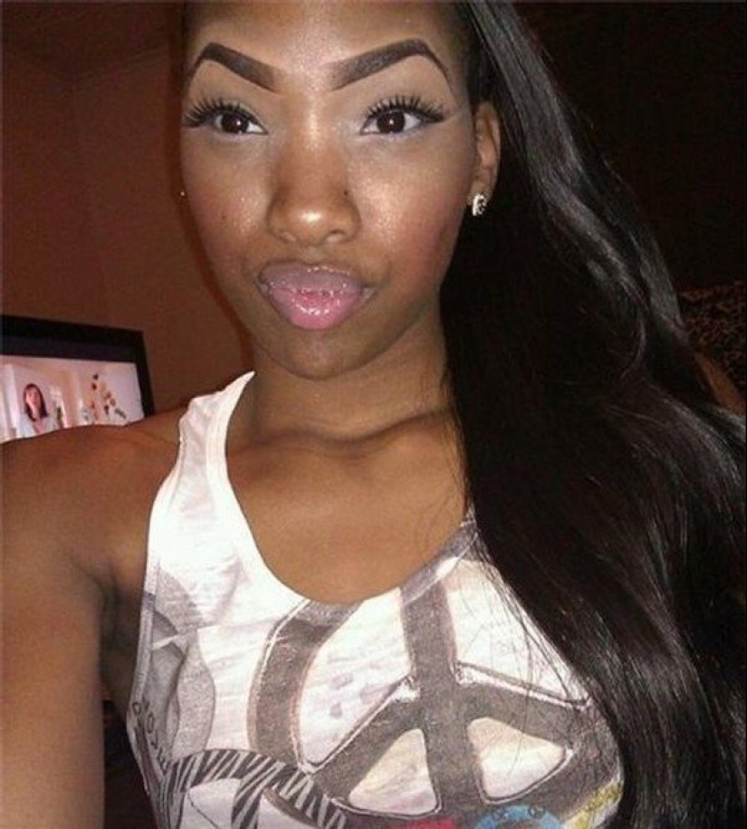 Stop the earth, I'll go! 20+ pictures of people with incredibly weird eyebrows