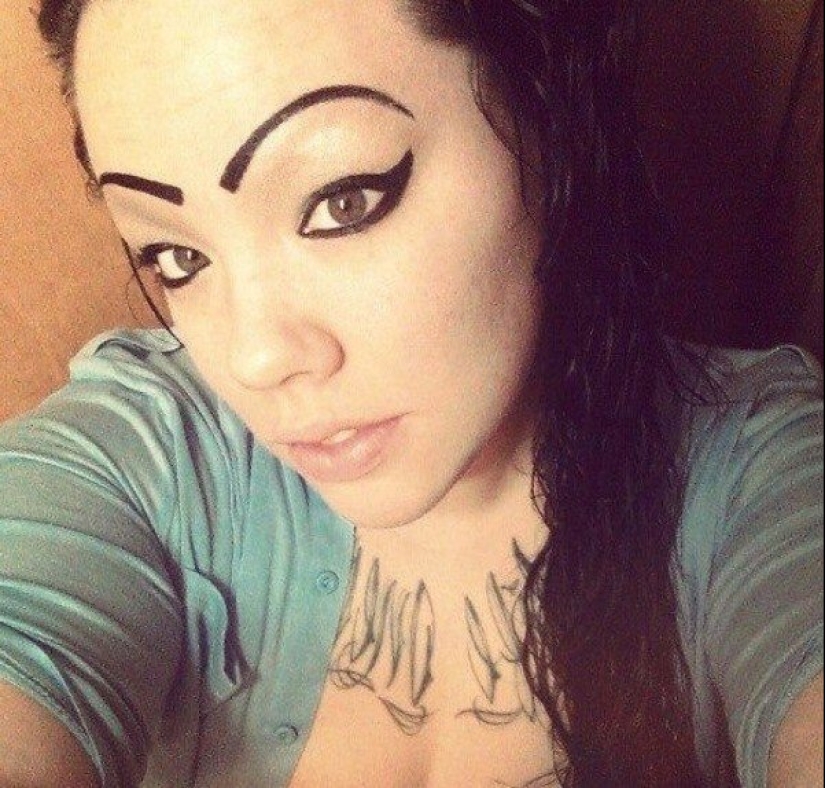 Stop the earth, I'll go! 20+ pictures of people with incredibly weird eyebrows