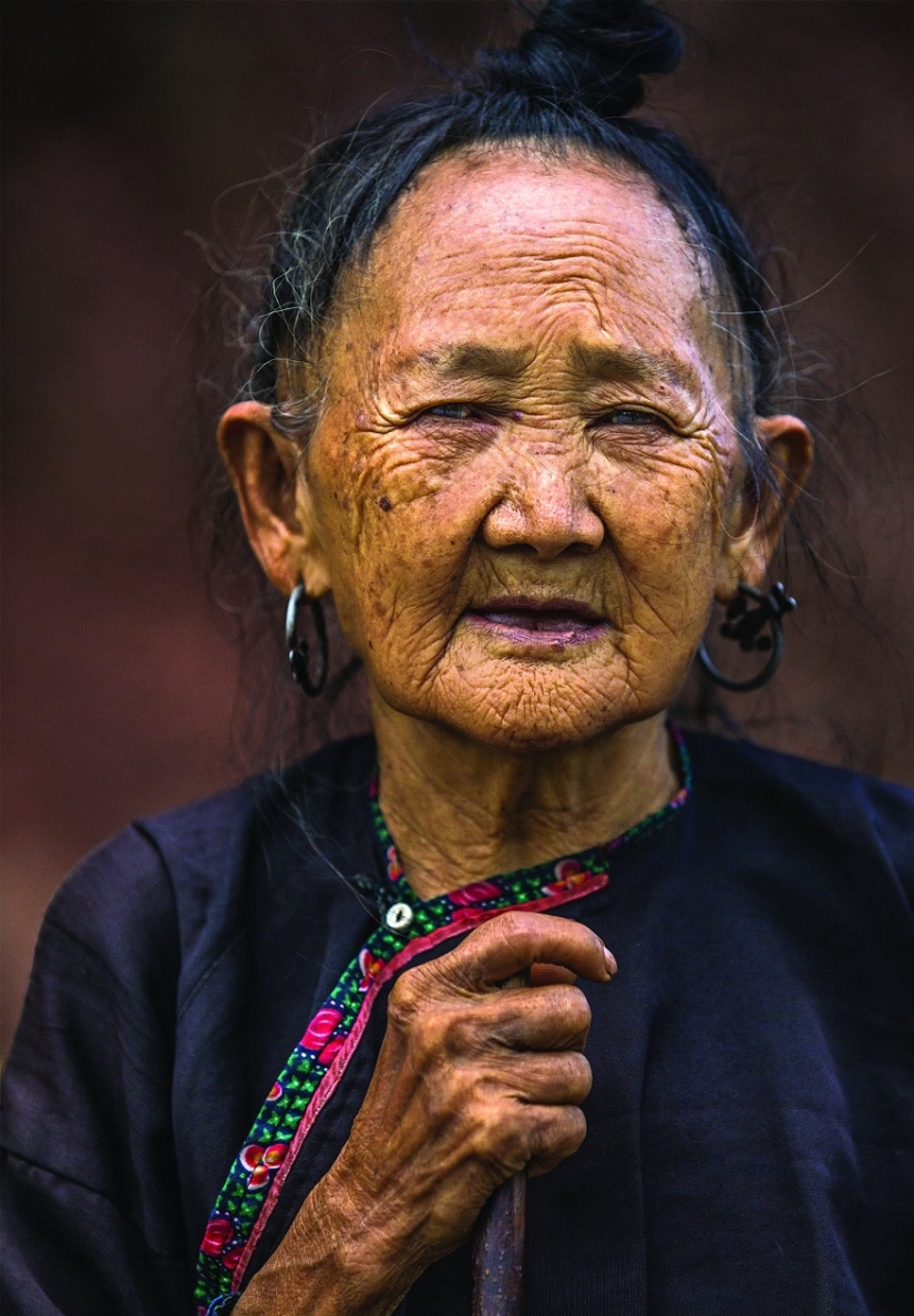 Striking portraits of representatives of the tribes of the north of Vietnam