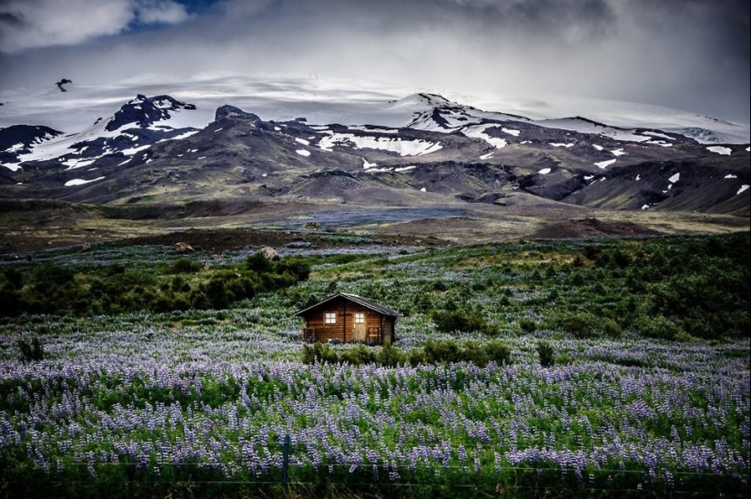 Stunning houses built far from civilization