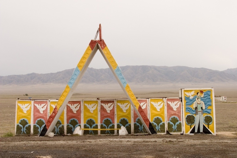 Such different Soviet bus stops in photographs by Christopher Herwig