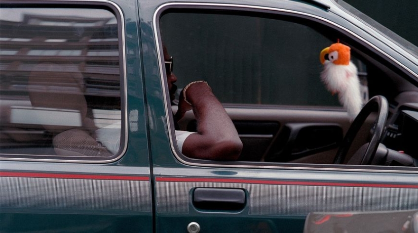 Summer traffic: photos of drivers in traffic jams on London roads of the 80s