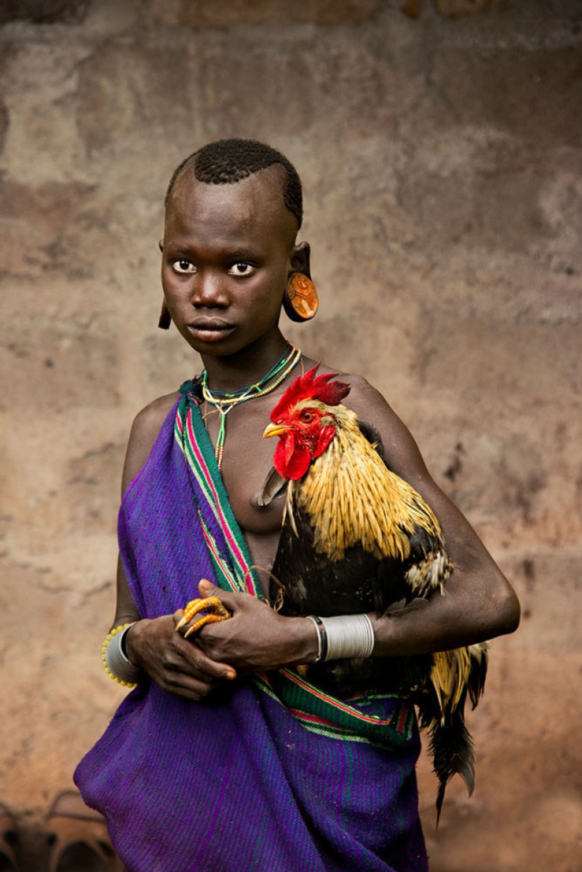 Tú y yo somos de la misma sangre: 35 increíbles fotografías de personas y animales de Steve McCurry