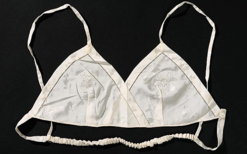 Taking it to the chest: a global history of the bra