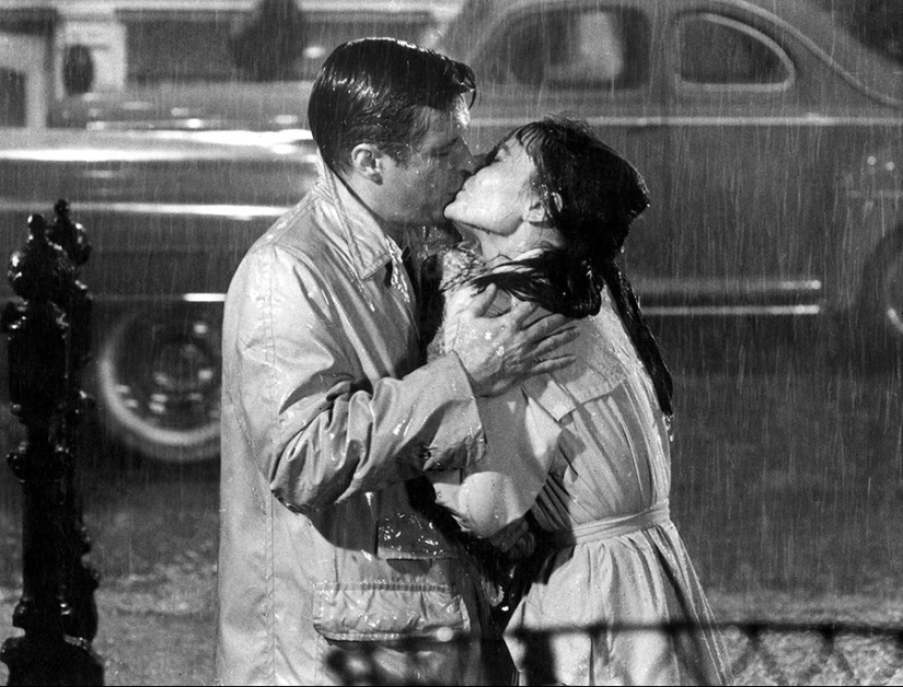 Ten best movie kisses