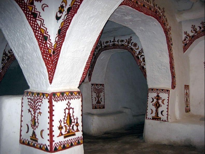 The amazing city of Ghadames on the edge of the desert