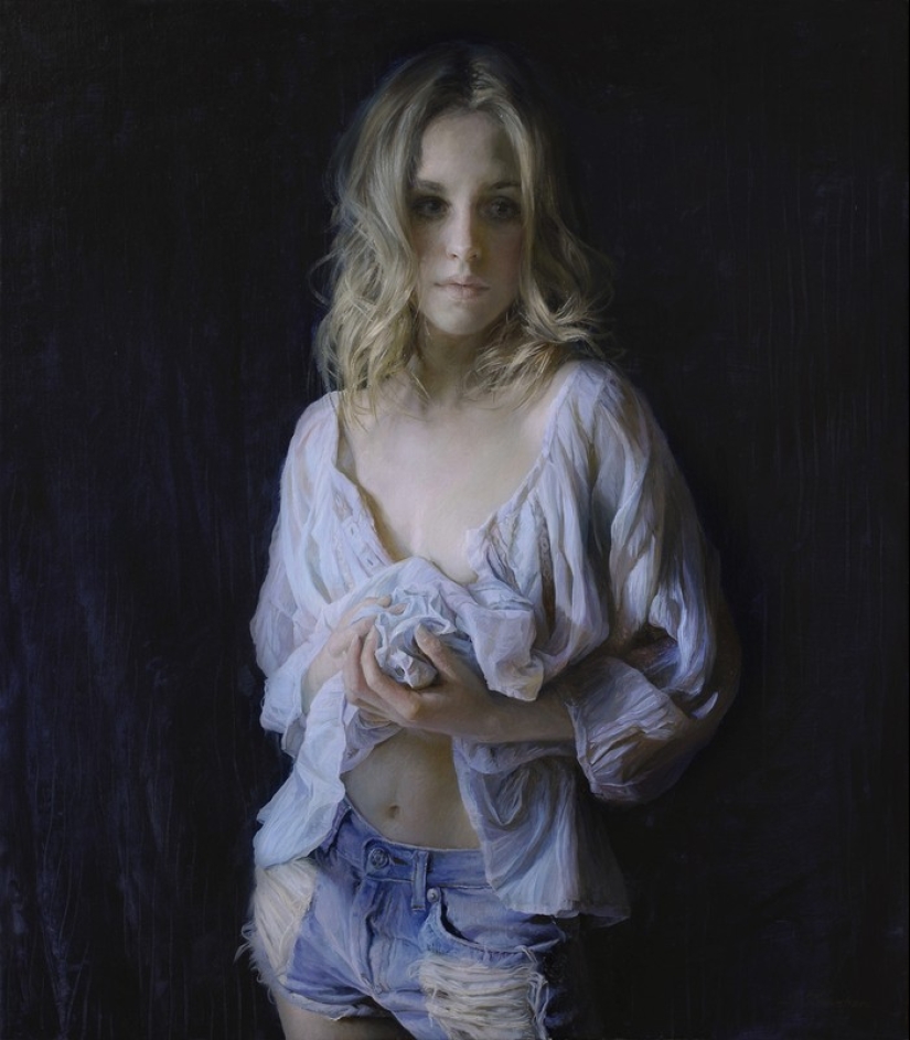 The beauty of the female body in the stunningly realistic works of Sergey Marshennikov