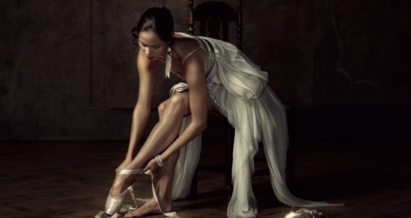 The beauty of the human body in the photographs of Erwin Olaf