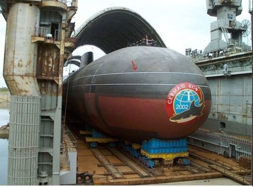 The Biggest submarine in the world: When Size Matters