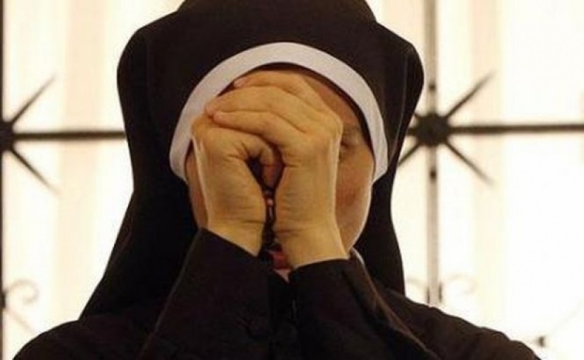 The devil got mixed up: a nun embezzled 60 million and lost it in a casino